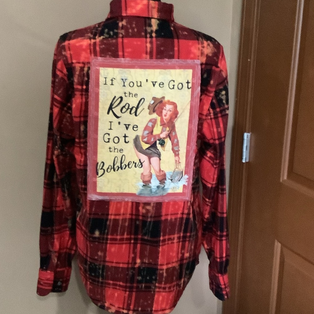 Angry Minnow Woman’s Small Red Plaid Flannel Shirt with Graphic FishingnnPatch